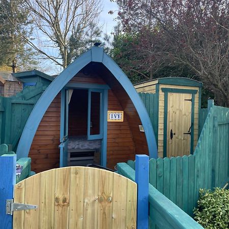 Отель Glamping In The 2Nd Field Охрим Экстерьер фото