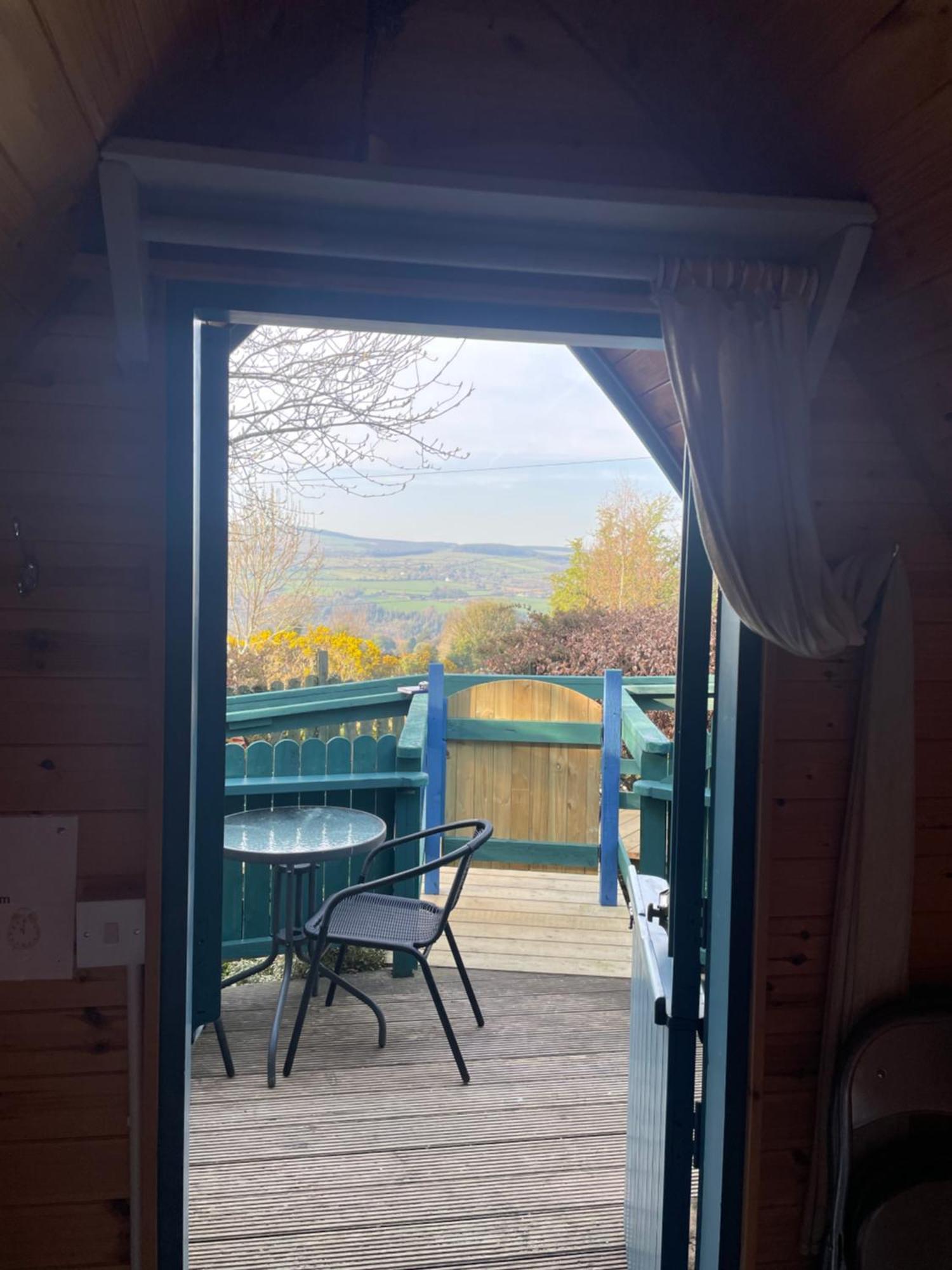 Отель Glamping In The 2Nd Field Охрим Экстерьер фото